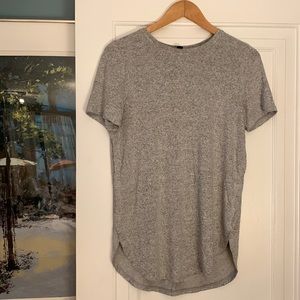 Ann Taylor. Size XS. Stretchy cozy gray top.